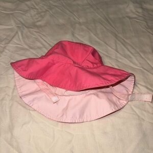 Carter's Reversible Bucket Hat in Hot Pink & Light Pink
